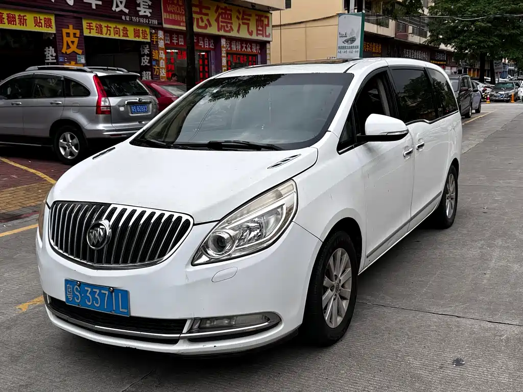 Buick GL8 2013 2.4L CT Luxury Comfort
