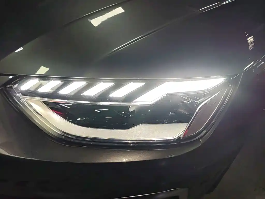 Audi A4L — миниатюра 24