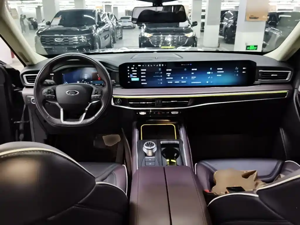 Ford Explorer — миниатюра 10