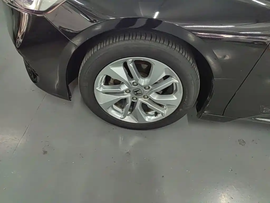 Honda Accord — миниатюра 23