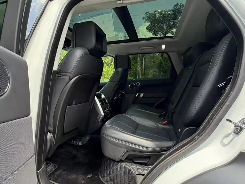 Land Rover Range Rover Sport 2019 3.0 L6 HSE DYNAMIC