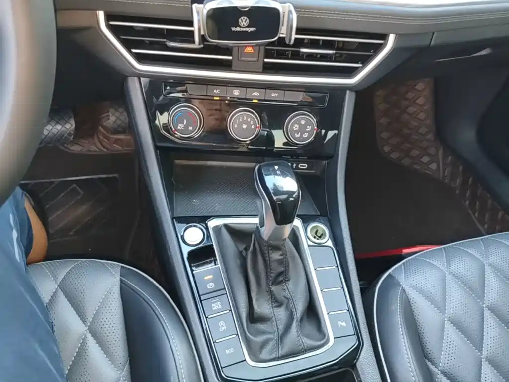 Volkswagen Sagitar — миниатюра 14