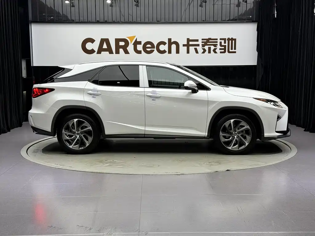 Lexus RX — миниатюра 8