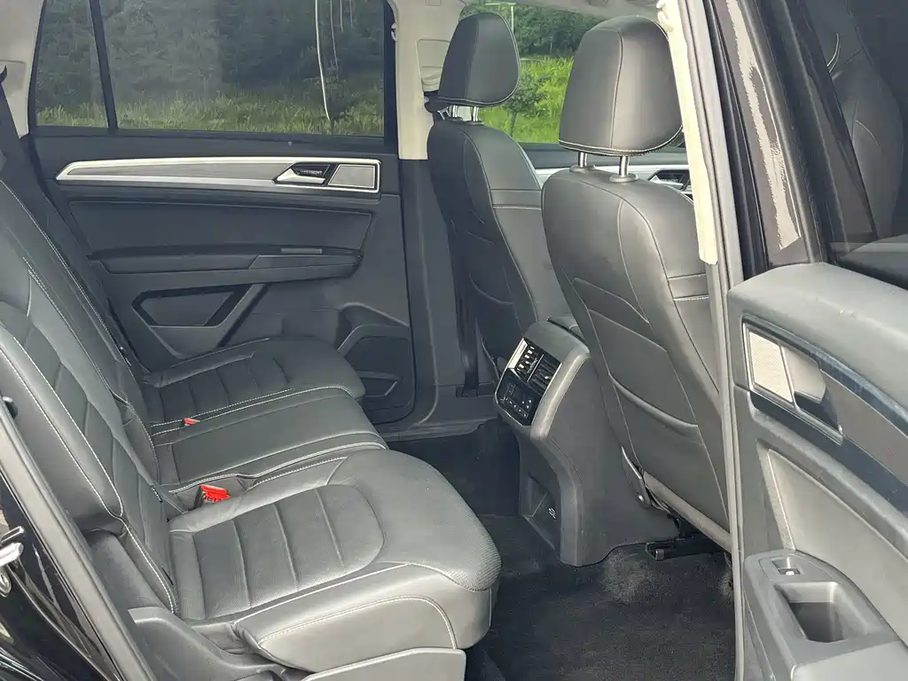 Volkswagen Teramont — миниатюра 14