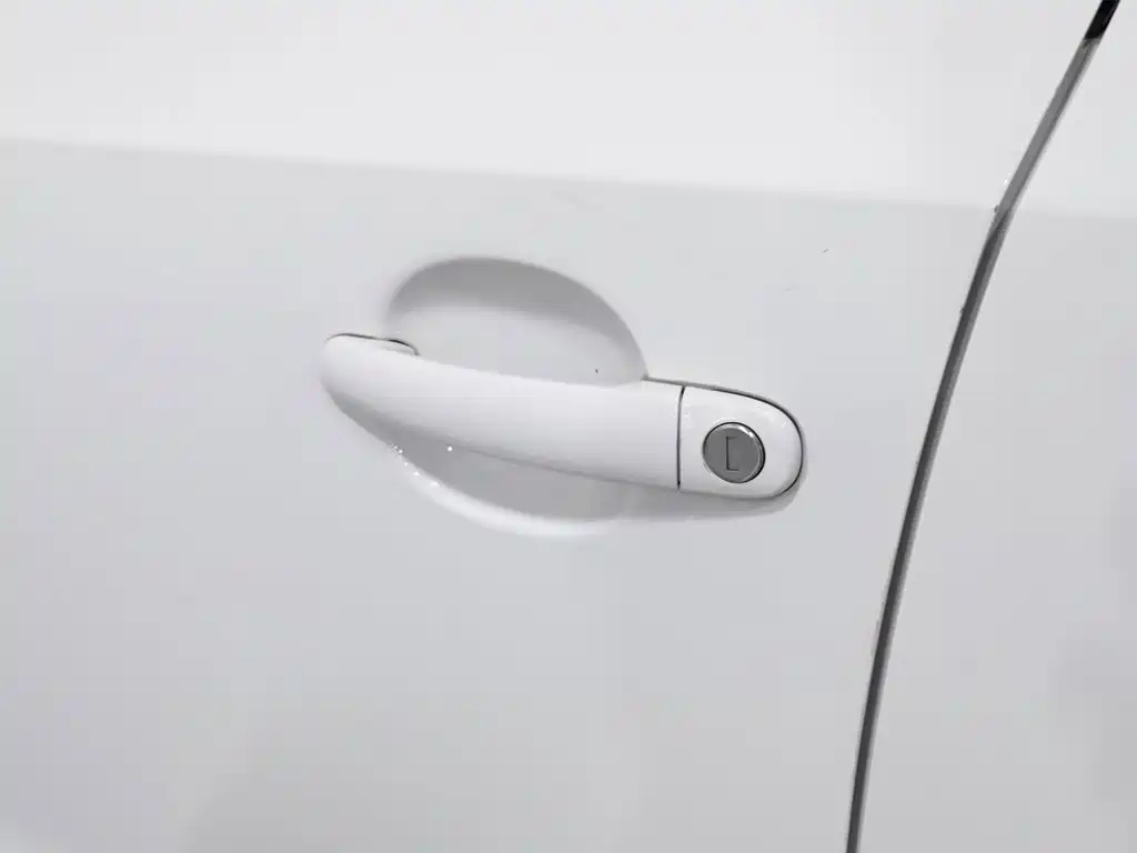 Volkswagen up! — миниатюра 18