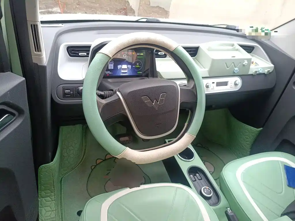 Wuling MINIEV — миниатюра 7