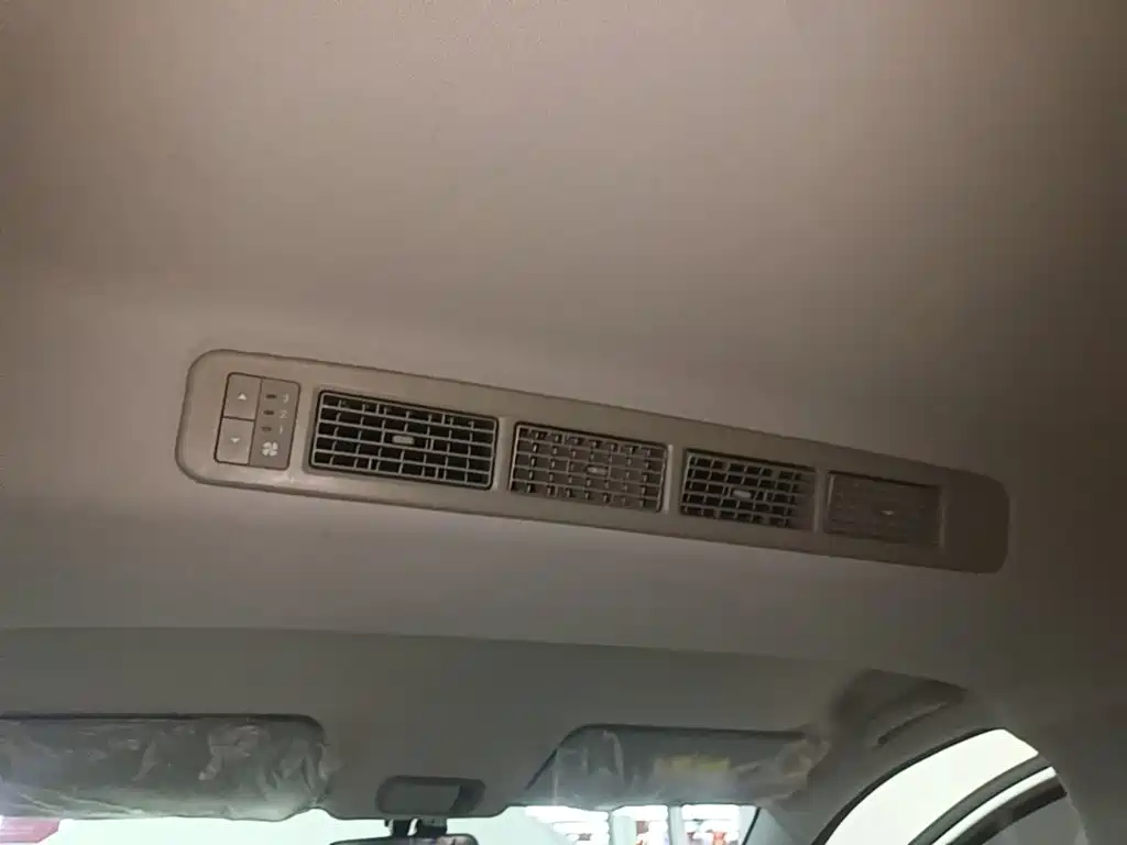 Wuling Hongguang EV — миниатюра 14