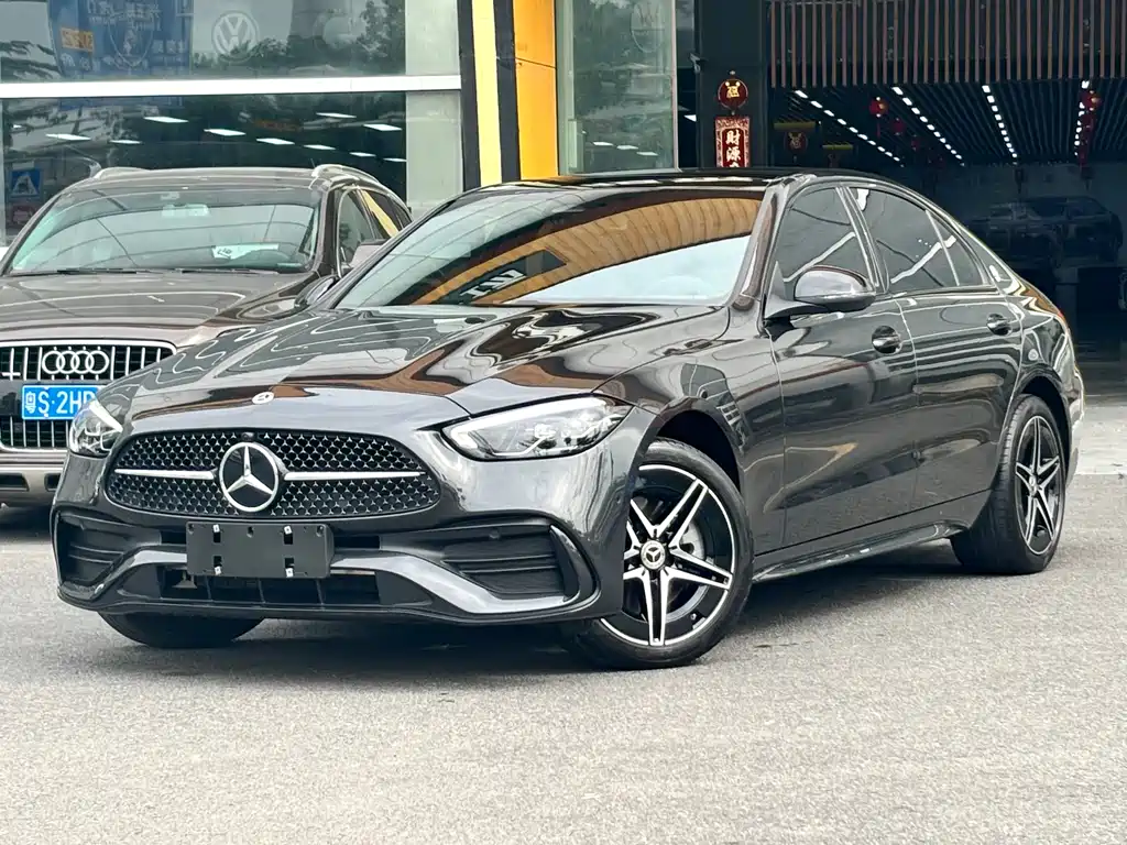 Mercedes-Benz C-Class 2024