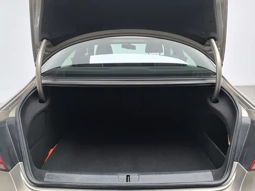 Volkswagen CC — миниатюра 16