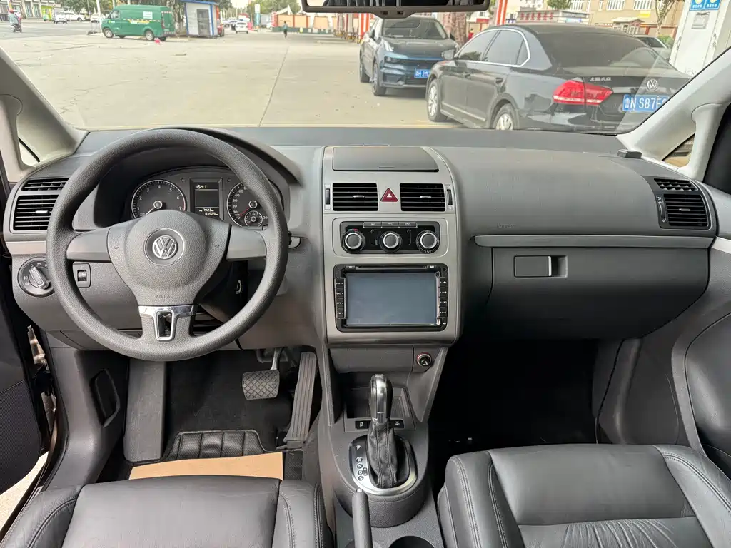 Volkswagen Touran — миниатюра 15
