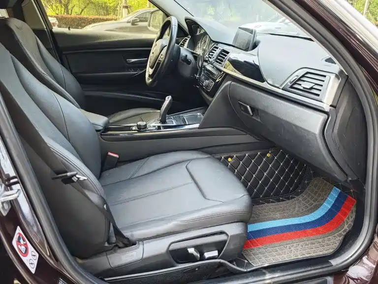 BMW 3 Series — миниатюра 4