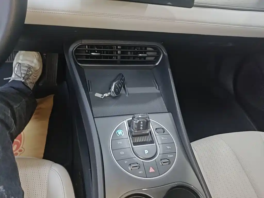 BYD Seal 05 DM-i — миниатюра 14