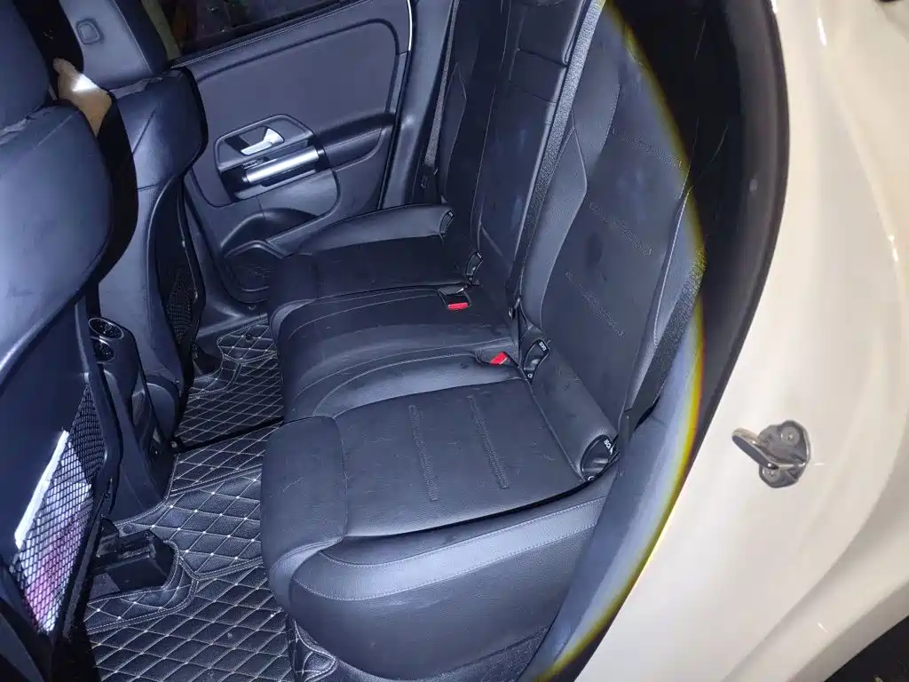 Mercedes-Benz GLA — миниатюра 14
