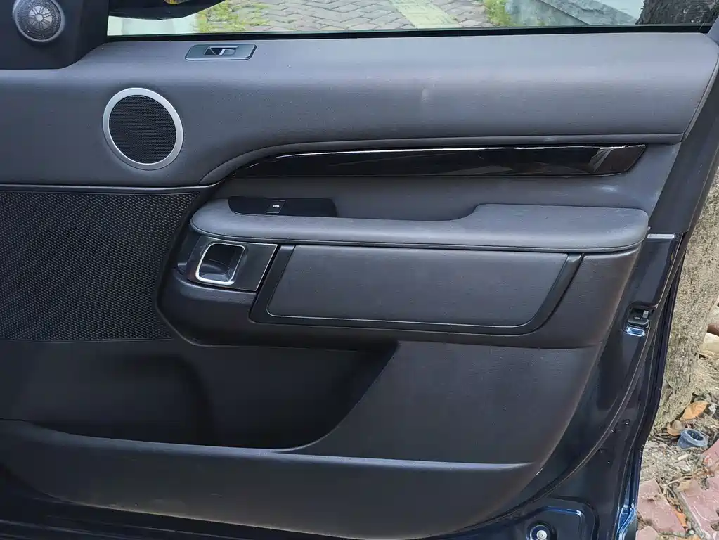 Land Rover Discovery — миниатюра 14
