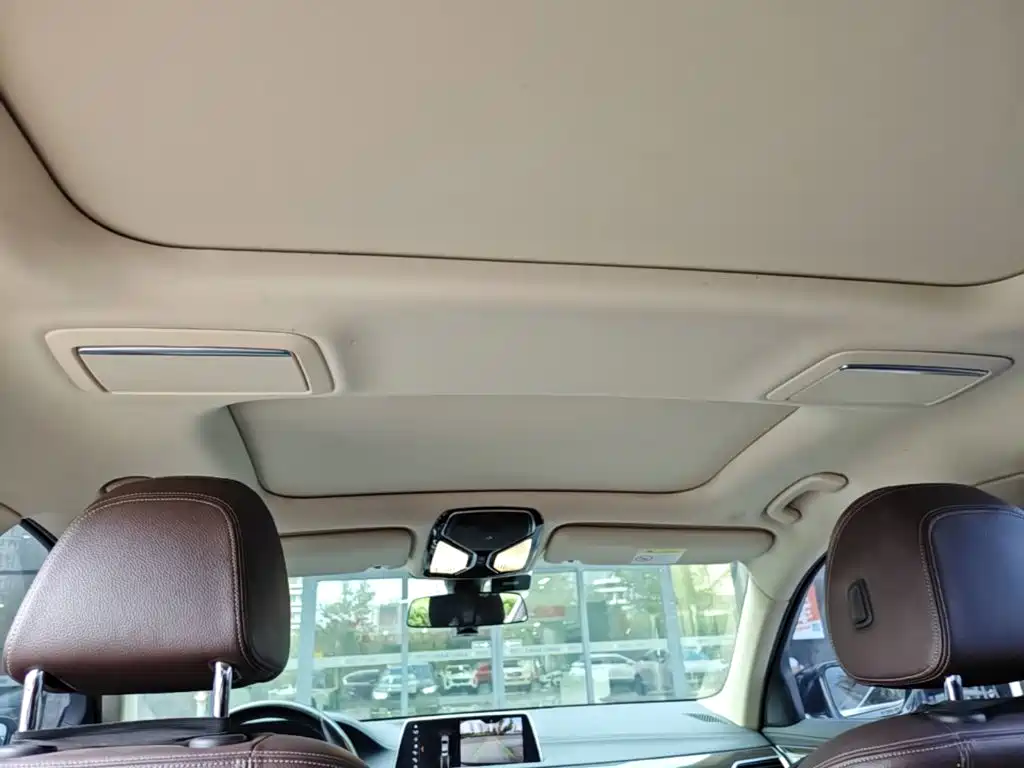 BMW 7 Series — миниатюра 18