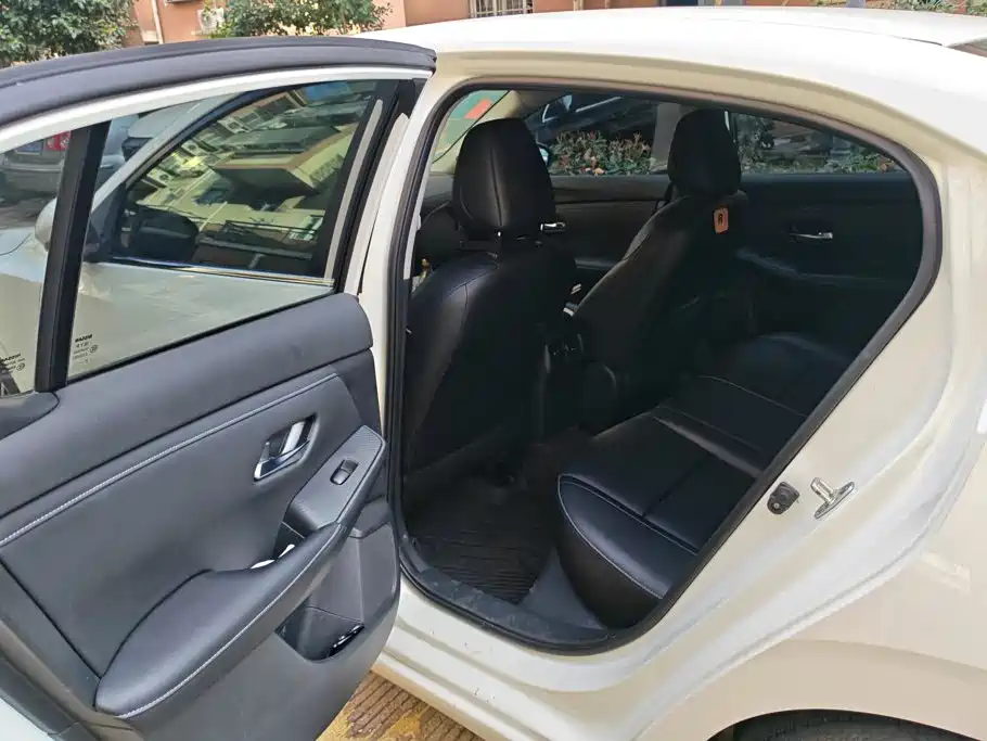 Nissan Sylphy — миниатюра 11