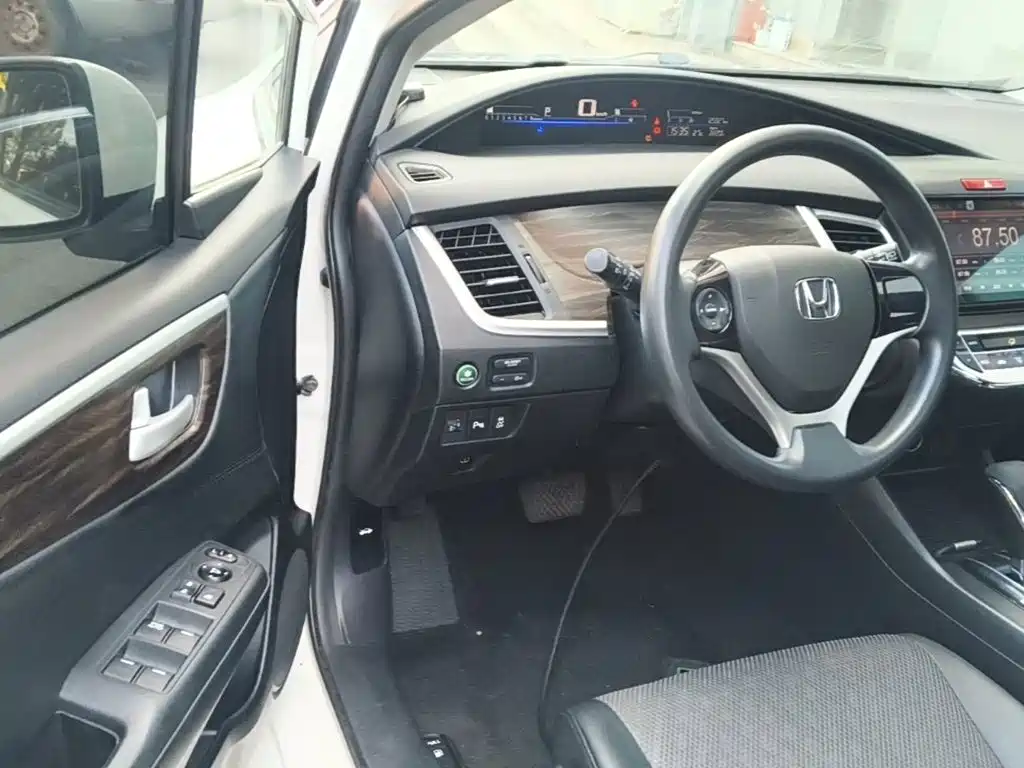 Honda Jade — миниатюра 16