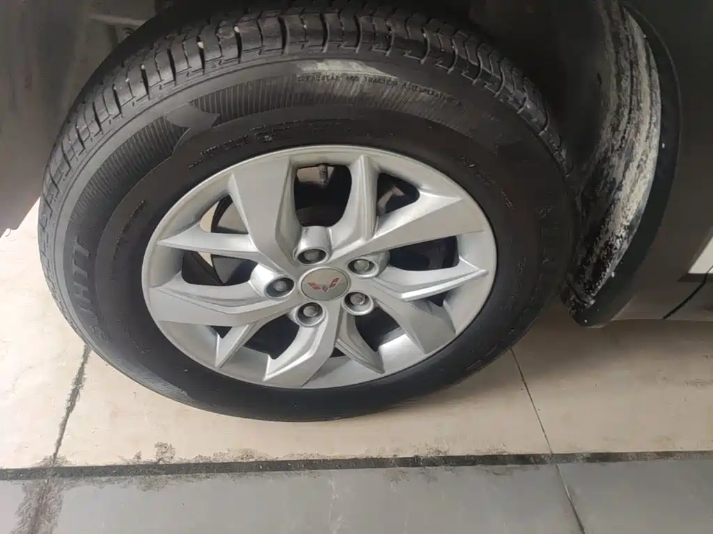 Wuling Hongguang S3 — миниатюра 23