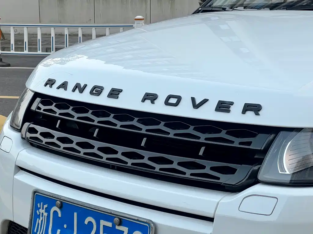 Land Rover Evoque (Import) — миниатюра 10