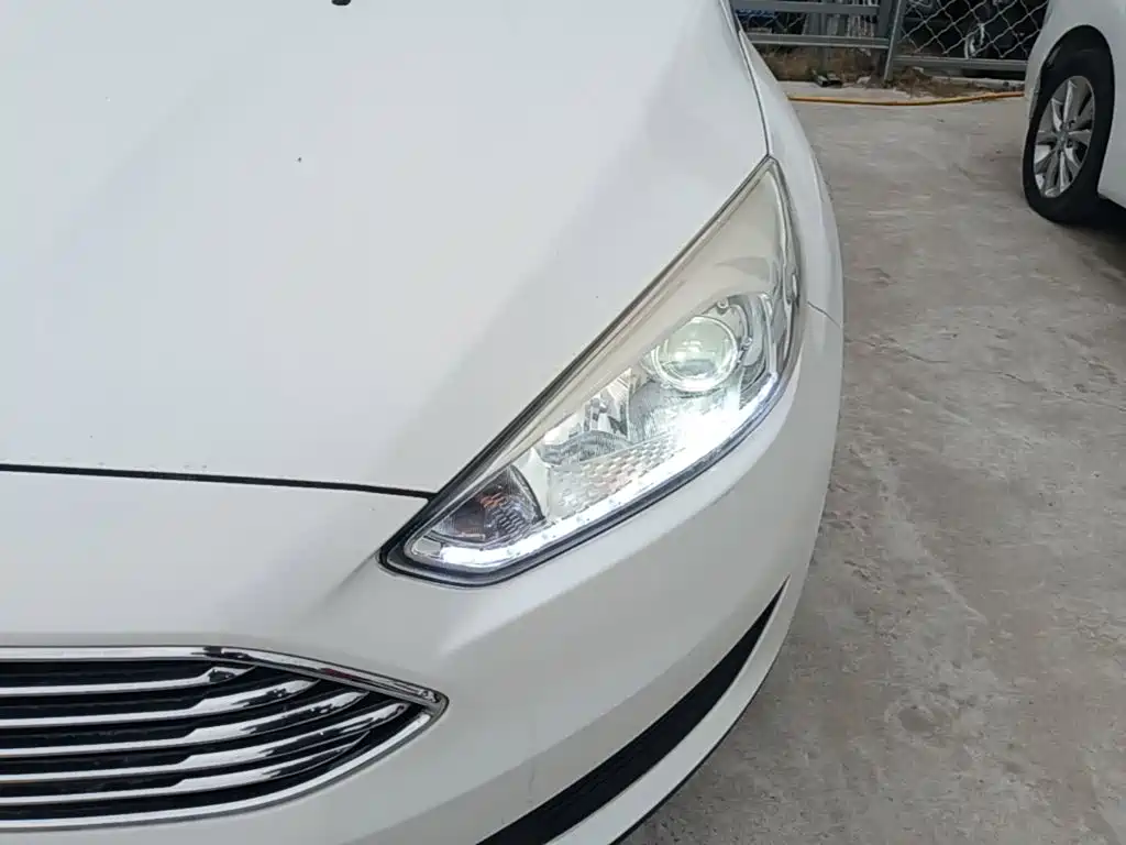 Ford Focus — миниатюра 24