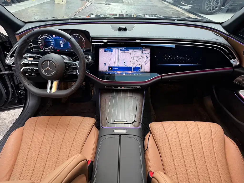 Mercedes-Benz E-Class — миниатюра 10