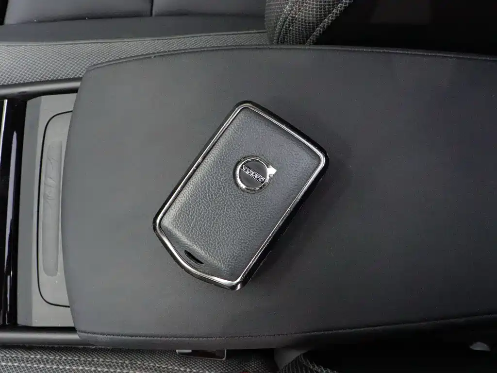 Volvo XC40 — миниатюра 19