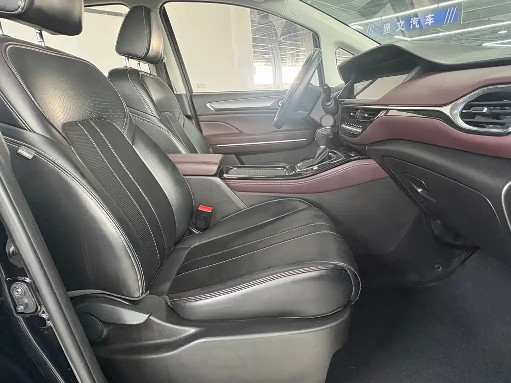 GAC Motor Trumpchi M6 — миниатюра 10