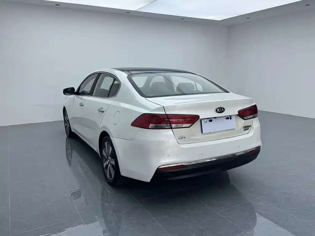 Kia K4 — миниатюра 7