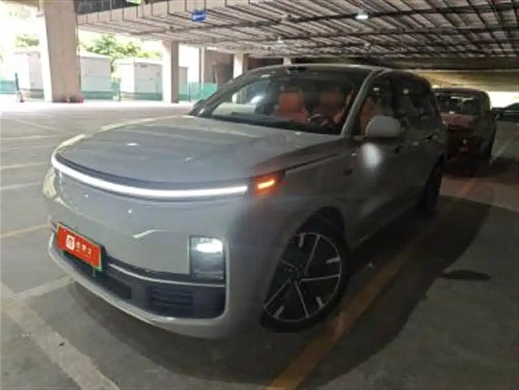 Li Auto Li L9 2025