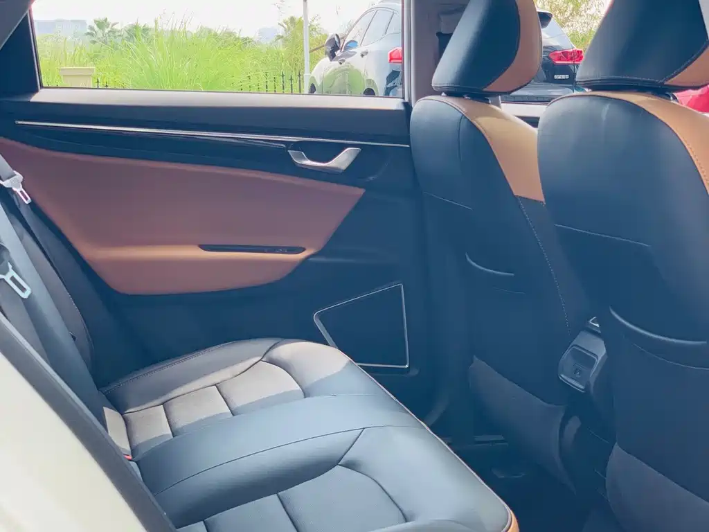 Geely Emgrand GL — миниатюра 24