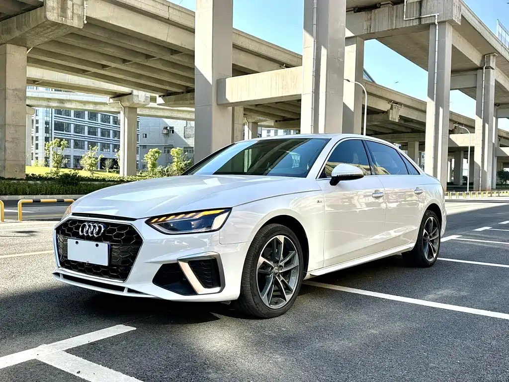 Audi A4L 2020
