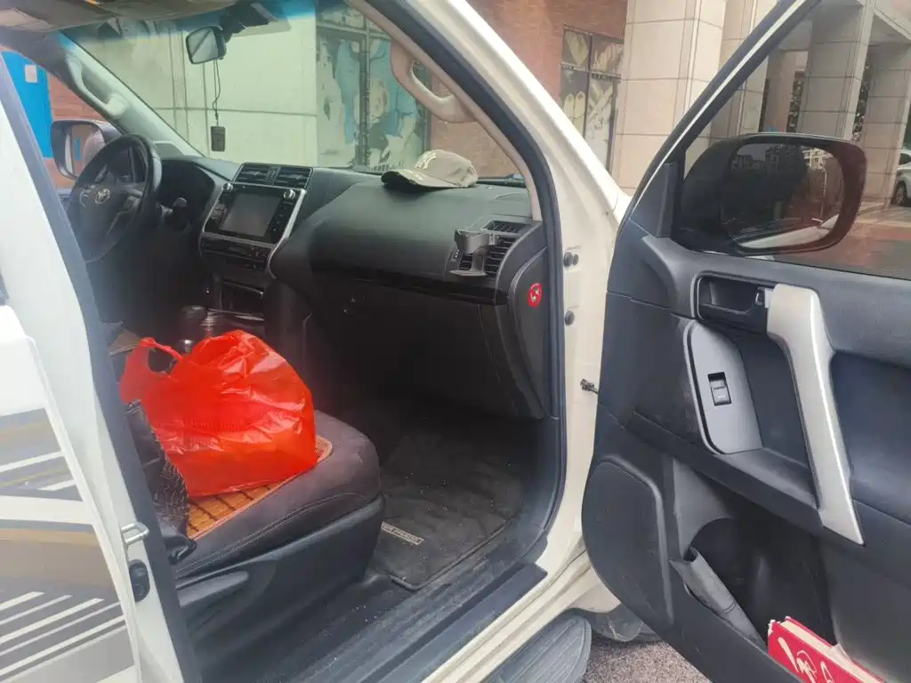 Toyota Prado — миниатюра 19