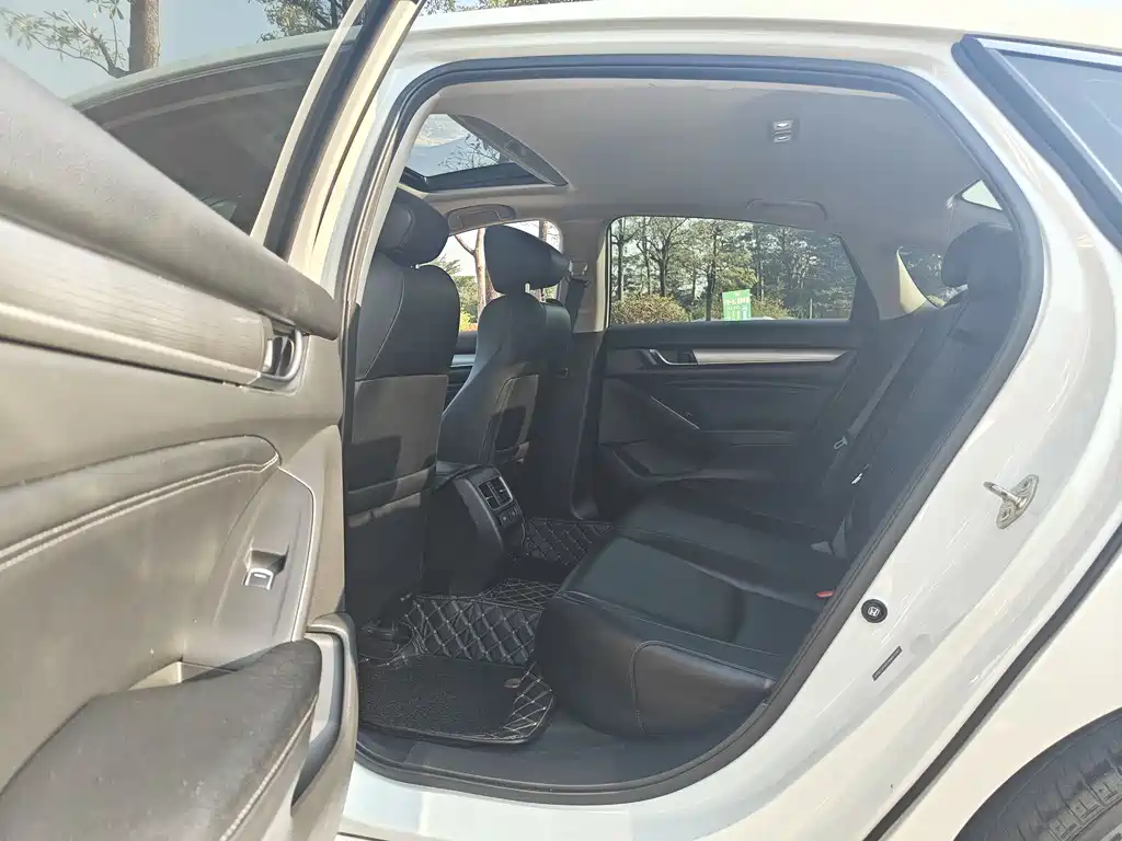 Honda Accord 2022 260TURBO Luxury