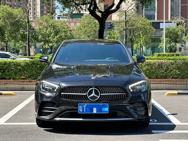 MERCEDES-BENZ  E CLASS