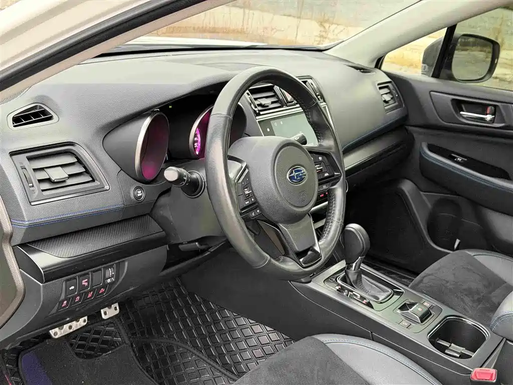 Subaru Legacy — миниатюра 11