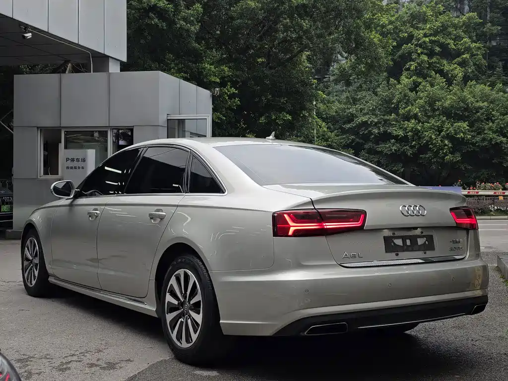 Audi A6L — миниатюра 6