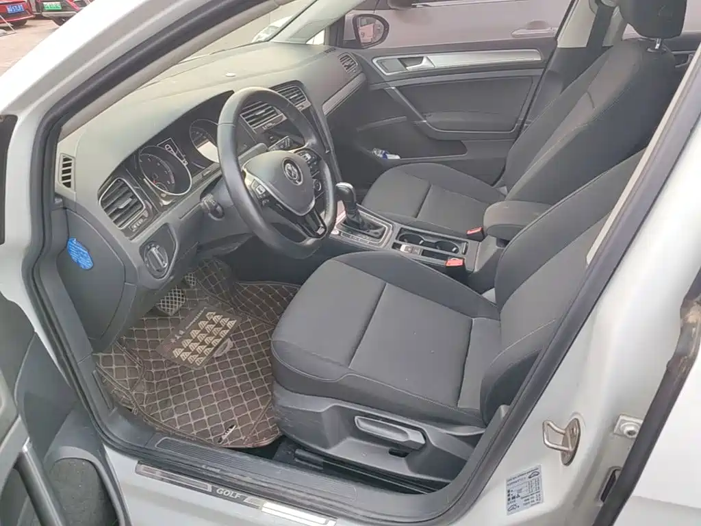 Volkswagen Golf — миниатюра 15