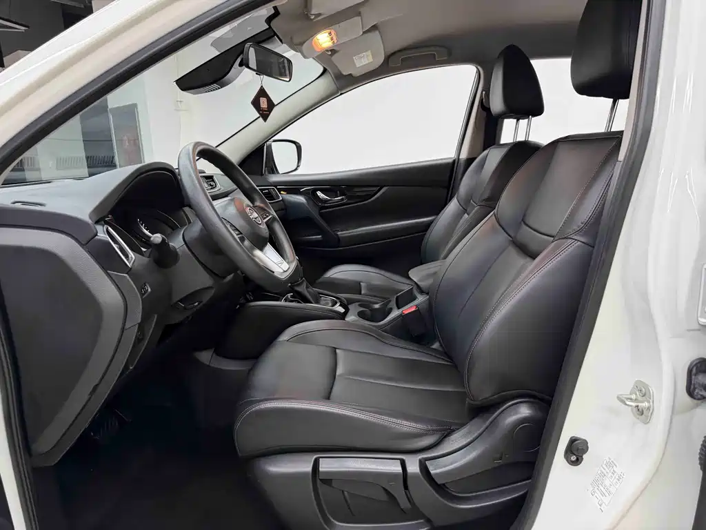Nissan Qashqai — миниатюра 10