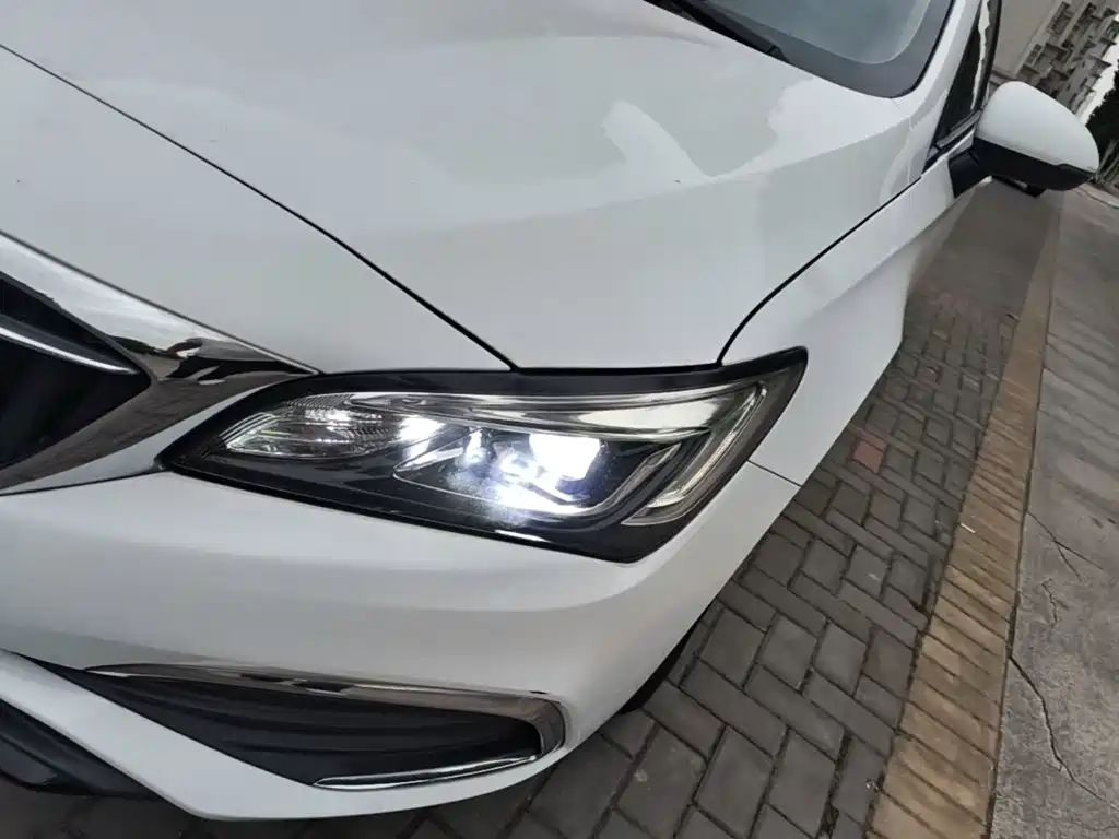 Buick Verano — миниатюра 24