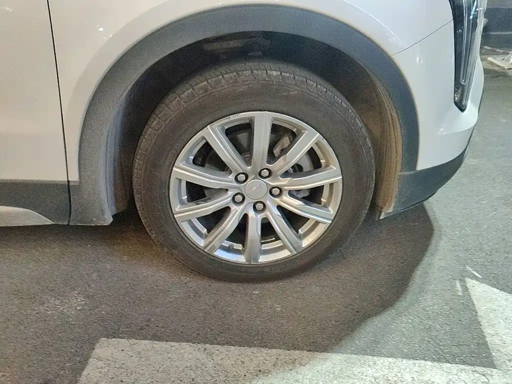 Cadillac XT4 — миниатюра 8