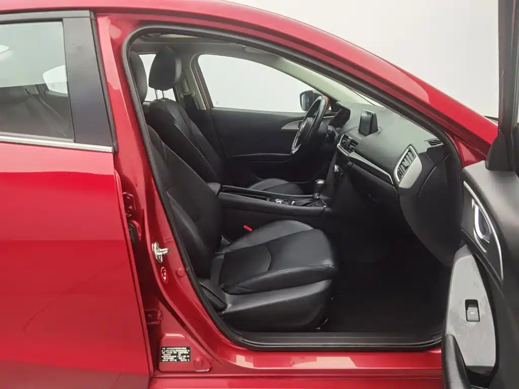 Mazda 3 Axela — миниатюра 23