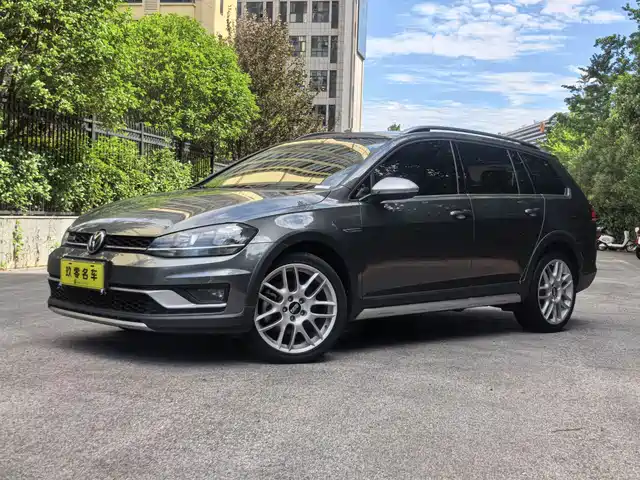 2020 Volkswagen Golf