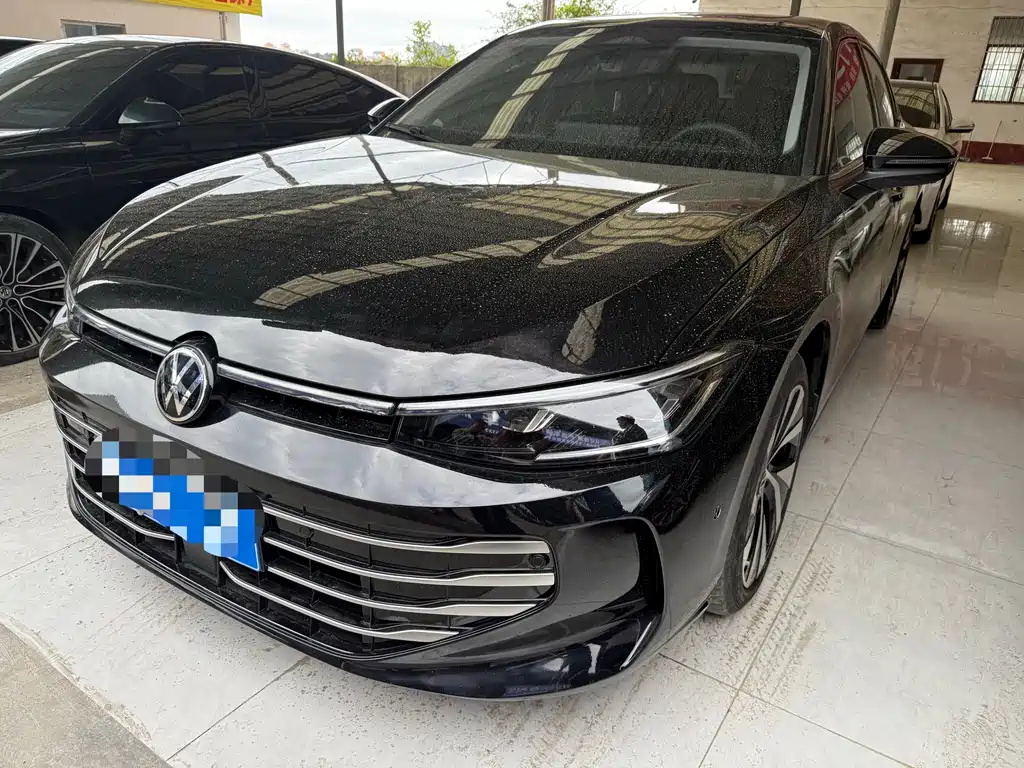 Volkswagen Passat 2025