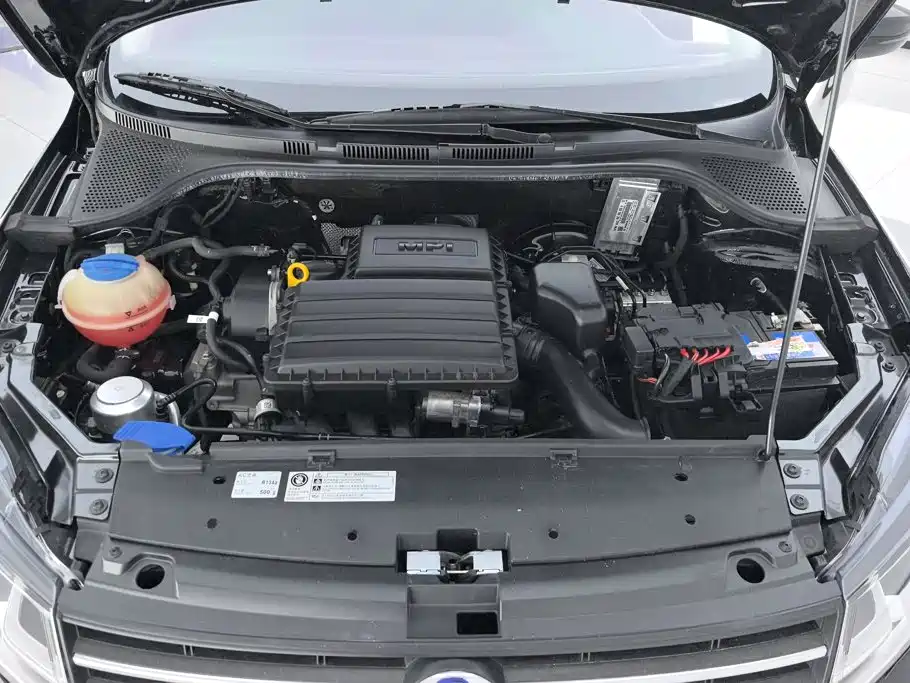 Volkswagen Santana — миниатюра 10