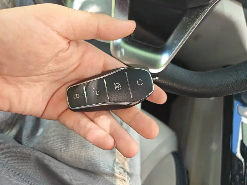 BYD Yuan Pro — миниатюра 12