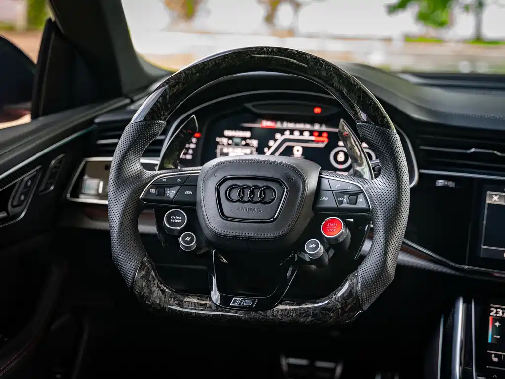 Audi RS Q8 — миниатюра 11