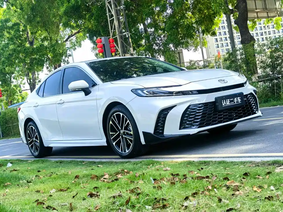 Toyota Camry 2026 2.0HSE Sport Lite