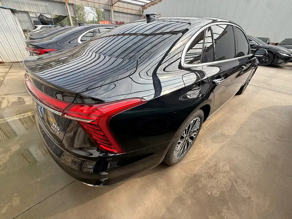 Hongqi Hongqi H5 — миниатюра 8