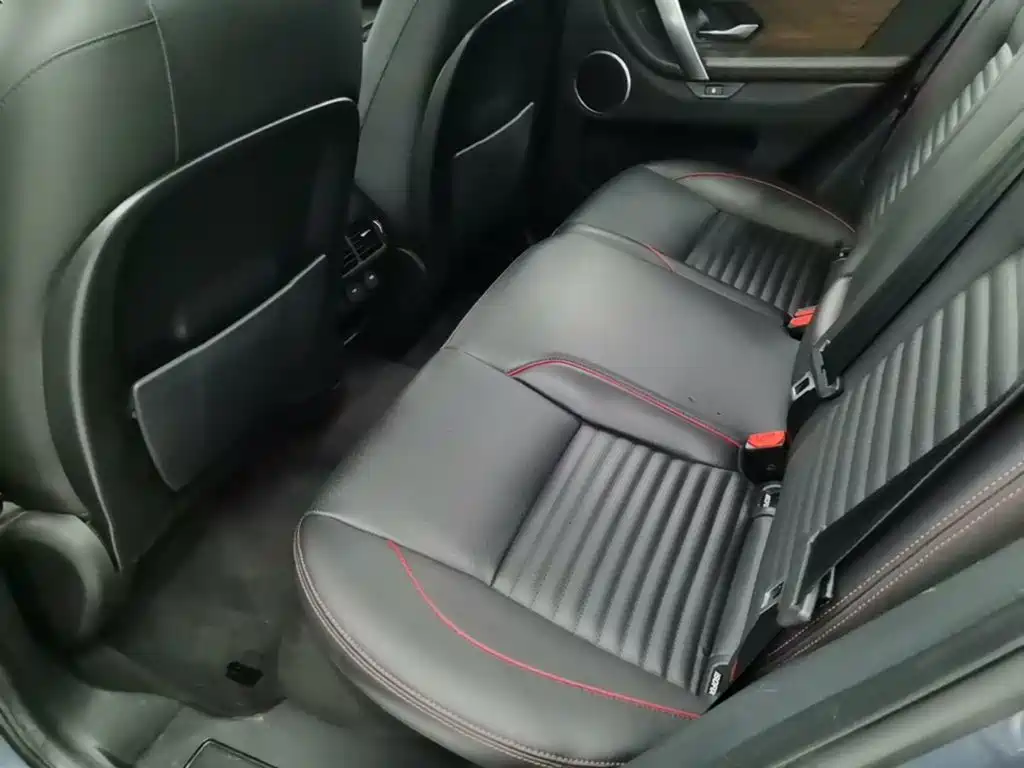 Land Rover Discovery Sport — миниатюра 17