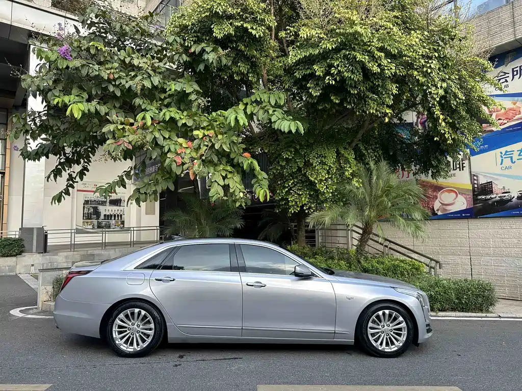 Cadillac CT6 — миниатюра 13
